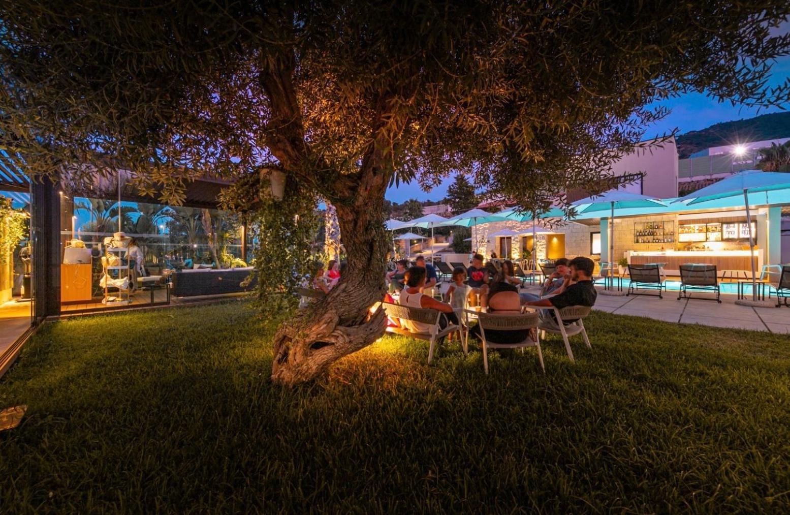צ'פאלו Insulae Resort מראה חיצוני תמונה